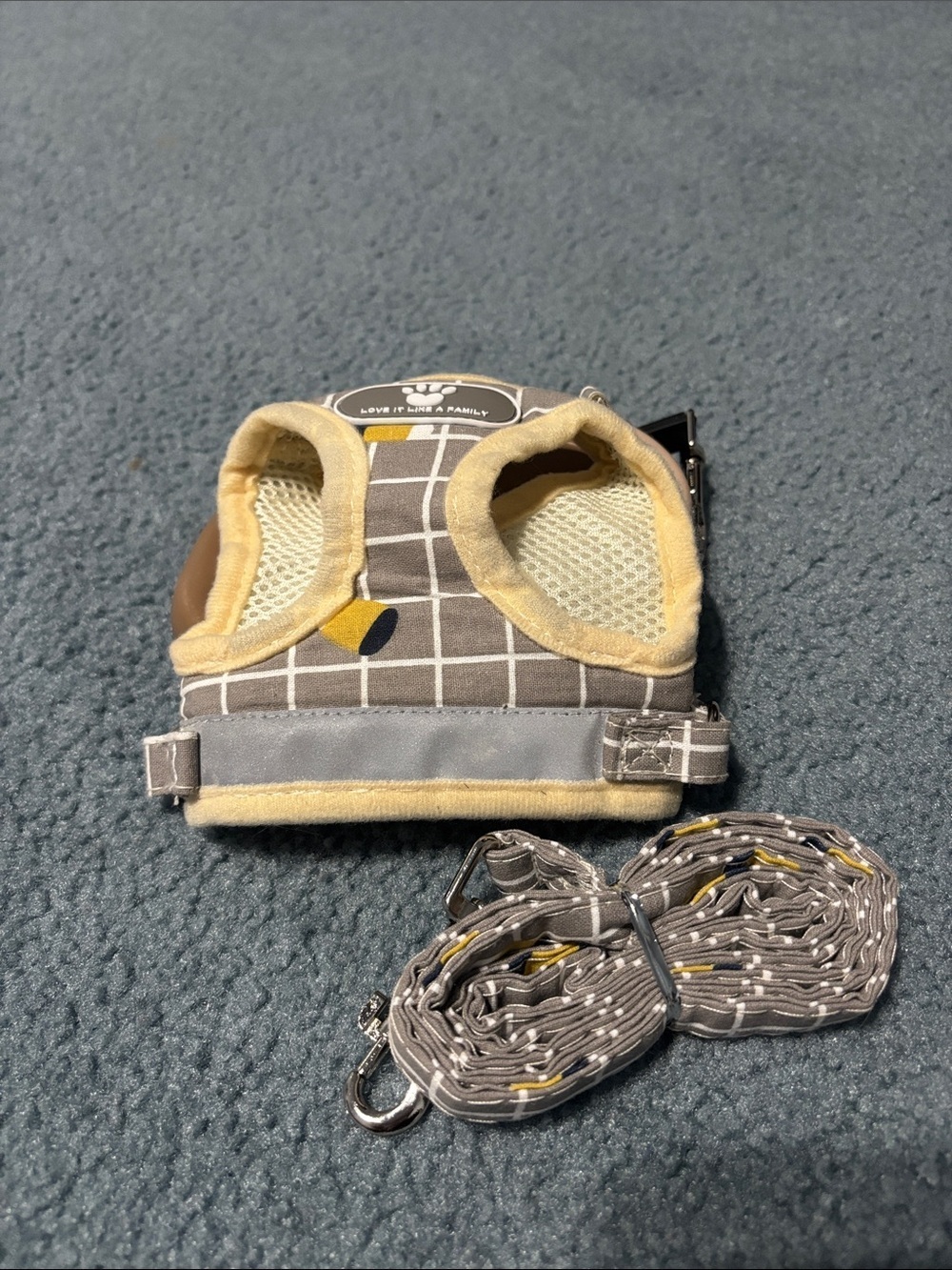 New Cat or Dog Vest Harness with Leash Size XS - Picture 4 of 11